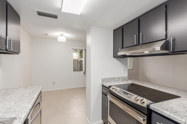 Building Photo - 4764 W Palo Verde Dr