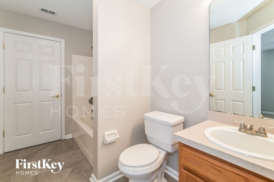 Building Photo - 12305 Woodstone Terrace