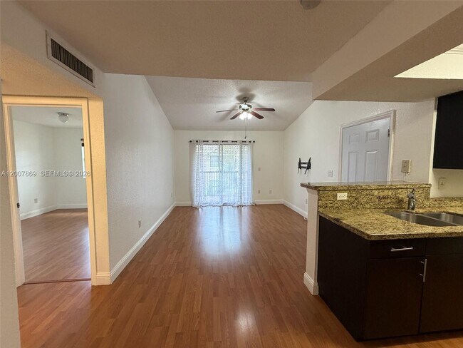 Building Photo - 15570 SW 105th Ln