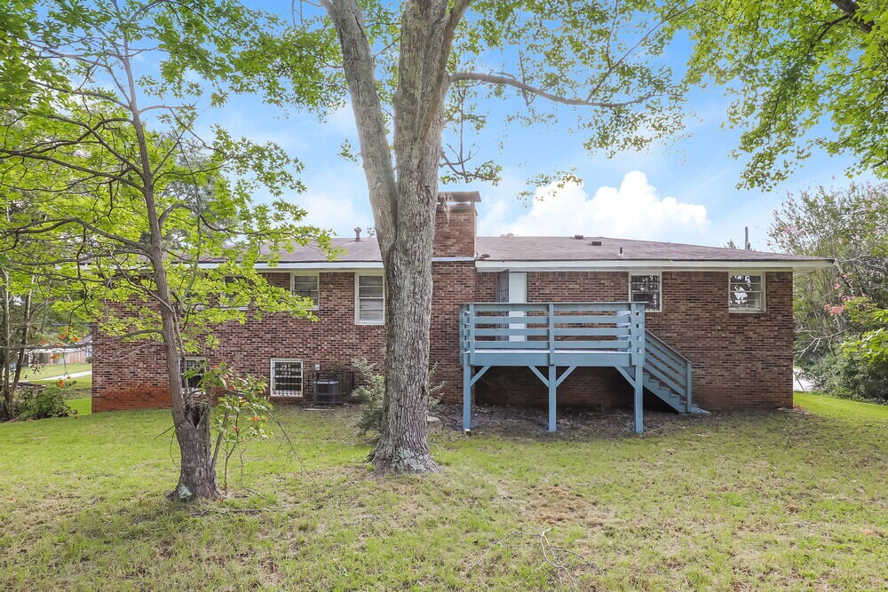 Building Photo - 7487 Grayson Dr