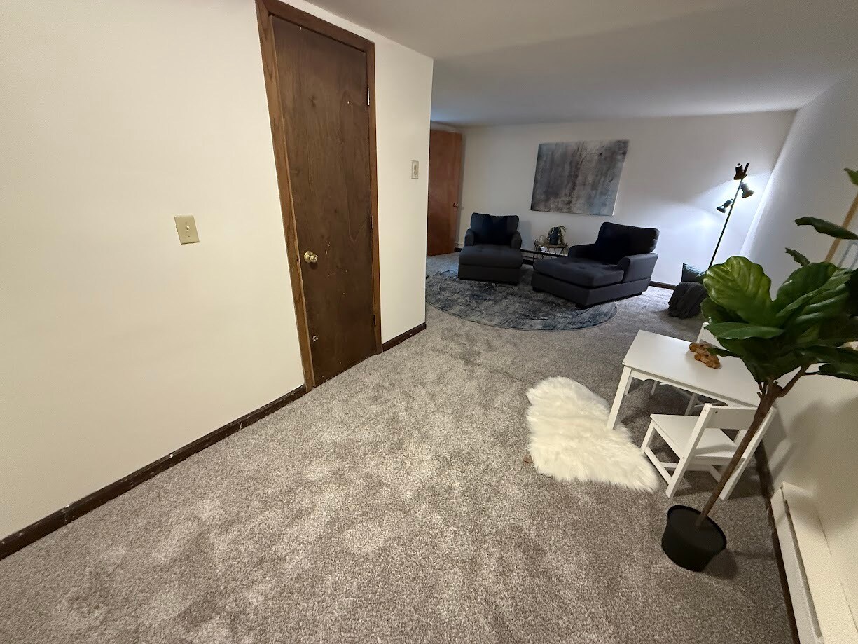 Building Photo - 805 Brandie Rd