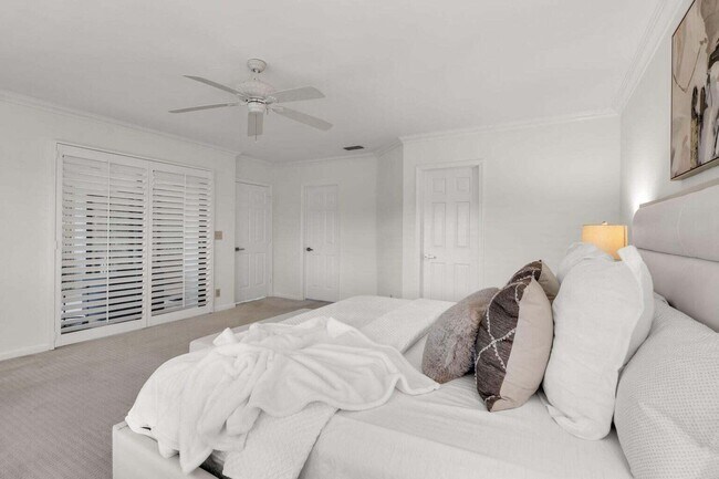 Building Photo - 7894 Granada Pl