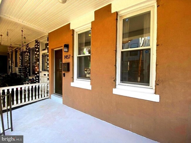 Building Photo - 1457 N Corlies St