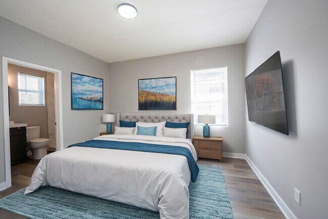 Building Photo - "Spacious 3-Bedroom Duplex with Granite Charm in Indianapolis – 1250 Sq Ft of Modern Living!"