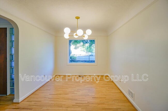 Building Photo - 8709 NE 63rd St