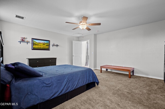 Building Photo - 6024 Hidden Psge Ave