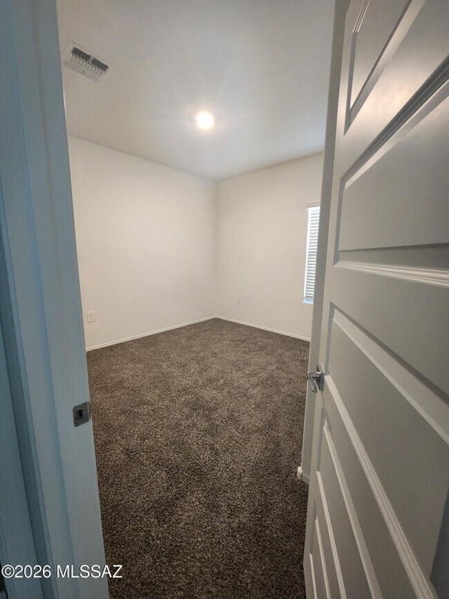 Building Photo - 3463 N Kellen Cyn Ct