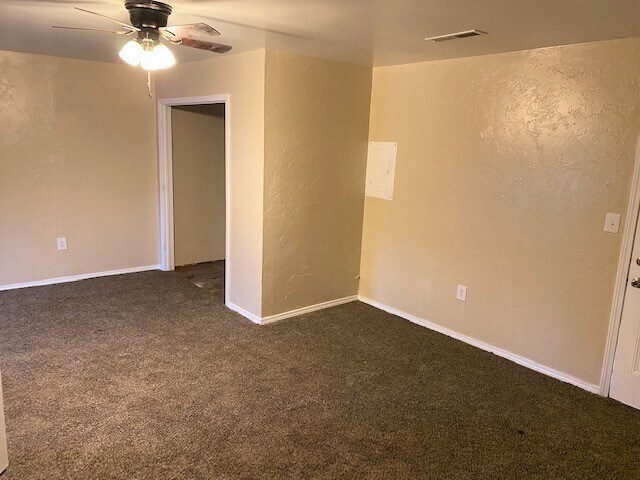 Building Photo - 204 Hardesty Dr