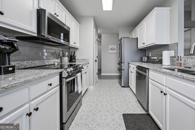 Building Photo - 11 Cobblestone Dr NW