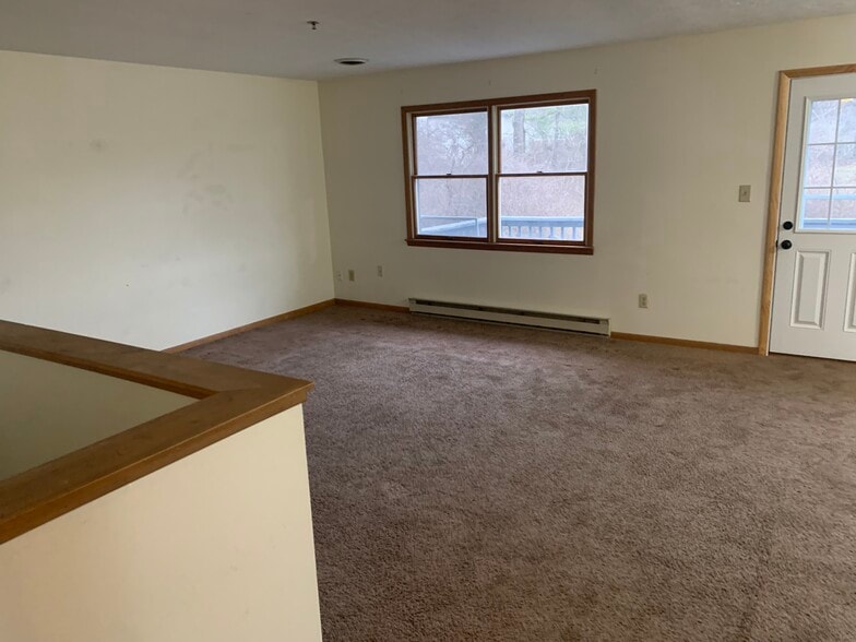 Building Photo - 920 Fairwinds Ct