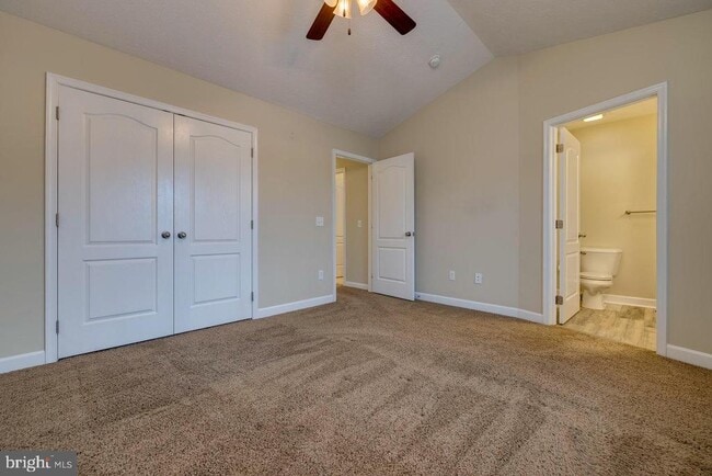 Building Photo - 102 Cedar Point Ln