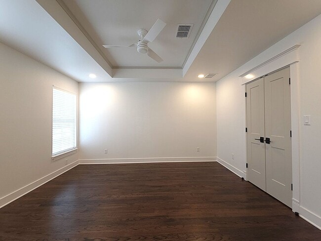 Building Photo - Lease this fully remodeled sanctuary – where modern luxury meets timeless East Texas charm!