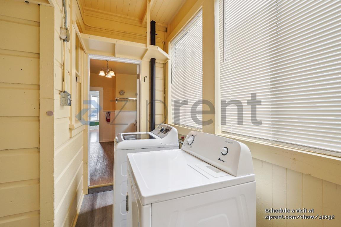 Building Photo - 445 14th St
