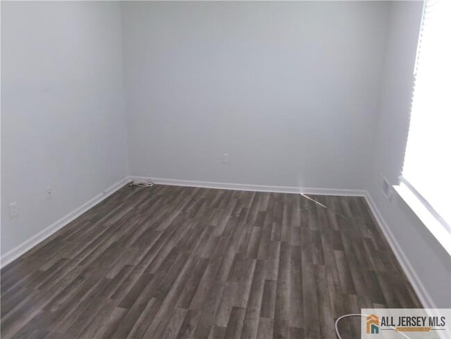 Building Photo - 4261 Bayberry Ct