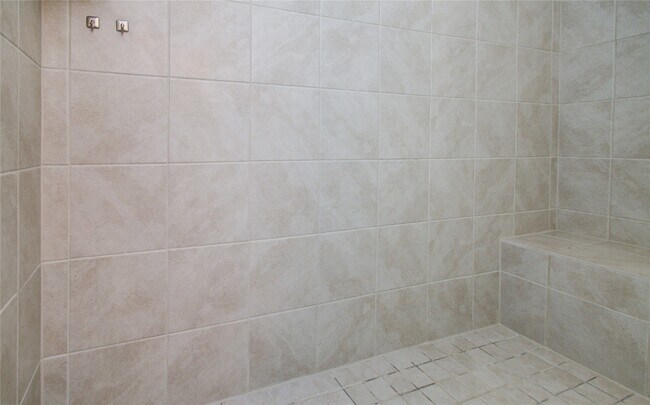 Building Photo - 3504 Cannon Dr
