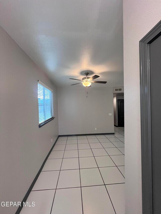 Building Photo - 807 HC Gilbert Minjares Dr