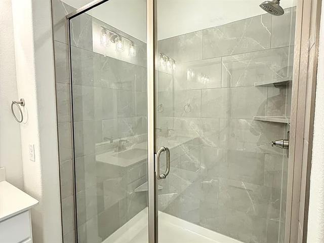 Building Photo - 2556 Campden Mews