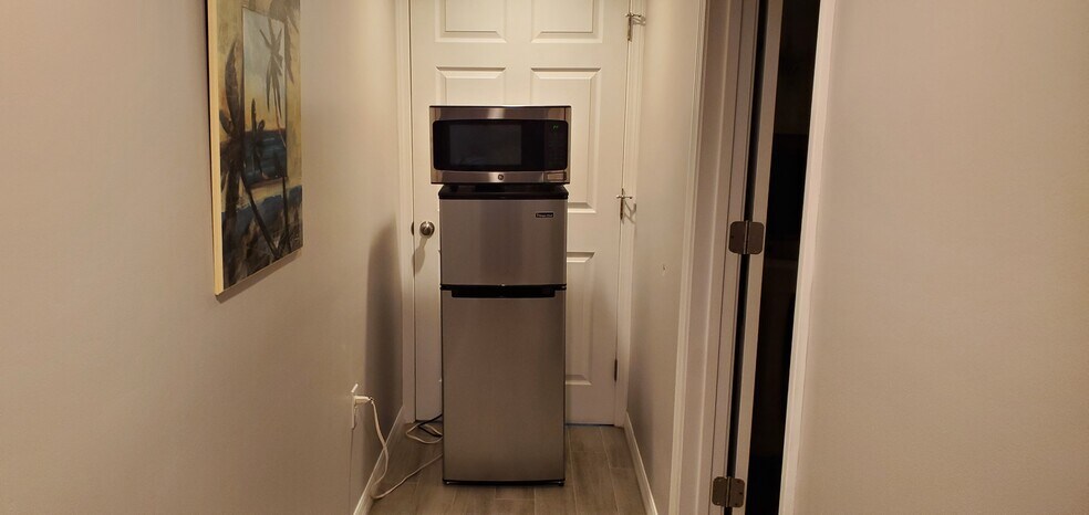 mid size fridge- convection on microwave too - 6542 Sherry Ln