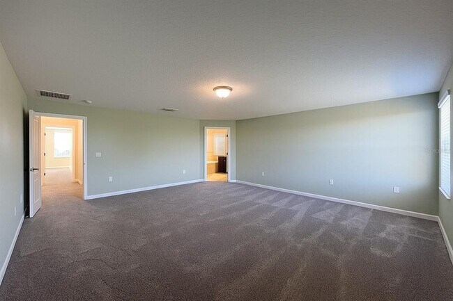 Building Photo - 2037 Lakeside Ave