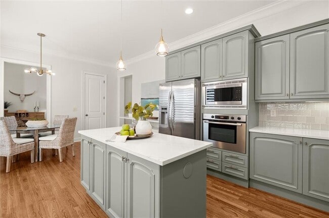 Building Photo - 2317 St Davids Square