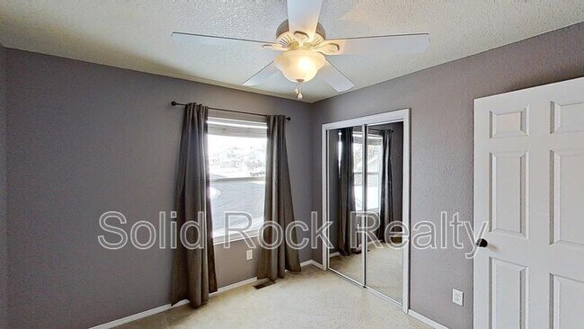 Building Photo - 4642 Crow Creek Dr