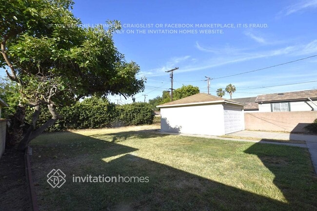 Building Photo - 8603 Via Amorita