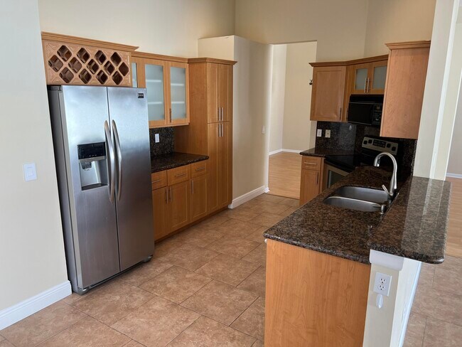 Building Photo - 1073 Siena Oaks Cir E