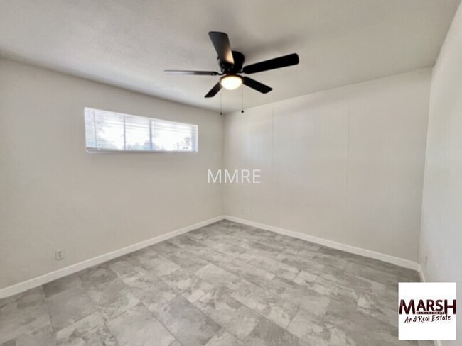 Building Photo - REMODELED 2 BEDROOM CONDO IN TEMPE!