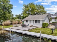Building Photo - Off Season Rates at Lake Wawasee!