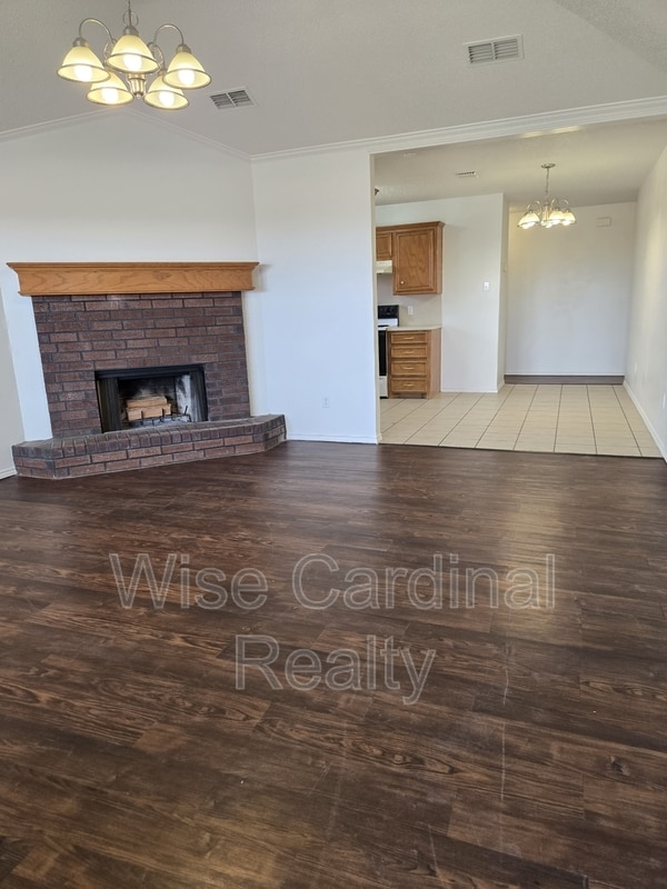 Building Photo - 5709 Auburn Dr