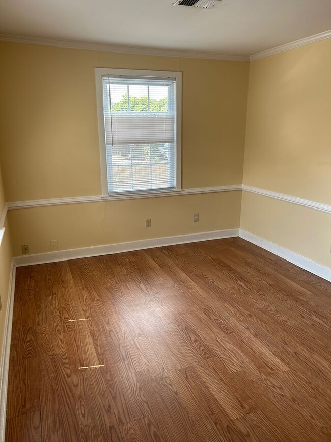 Building Photo - 2 Bedroom Apartment in Shandon Ground Floor Great Location