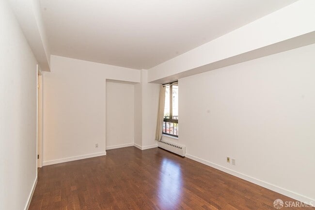 Building Photo - 1177 California St