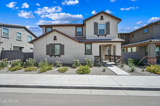 Primary Photo - 3817 N 100th Dr