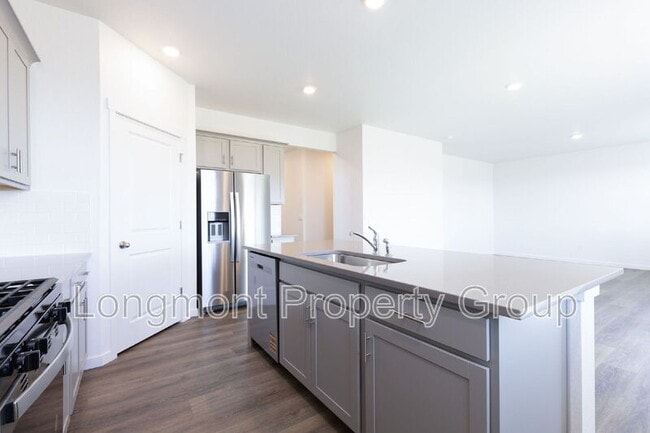 Building Photo - 4206 Sandstone Dr