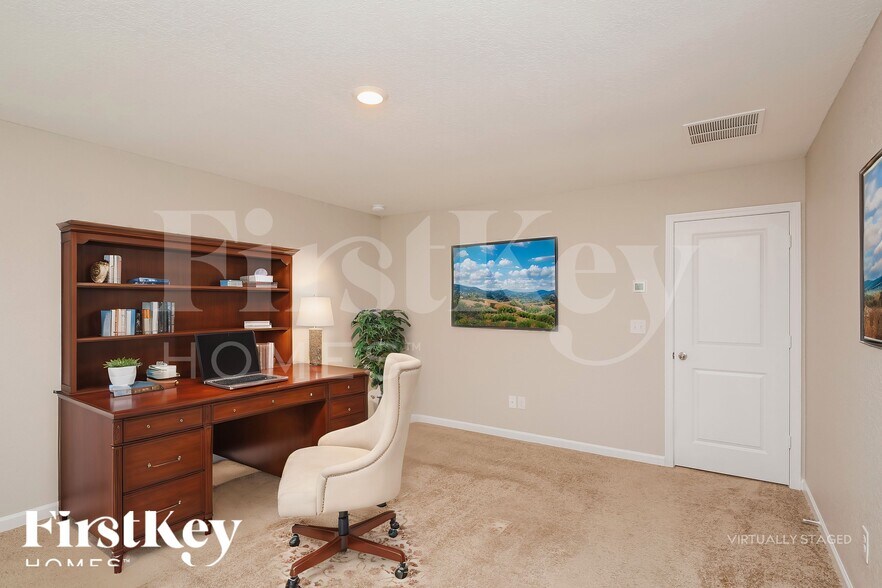 Building Photo - 811 Walnut Creek Cir
