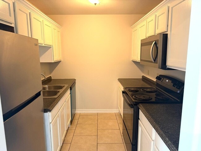 Building Photo - 9805 Sterling Loop