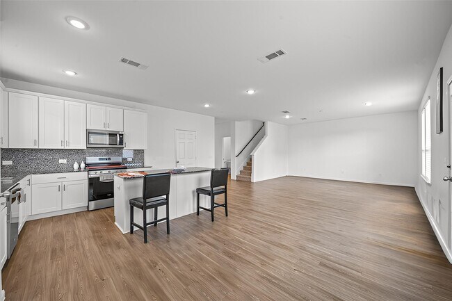 Building Photo - 7306 Heath Knl Ln