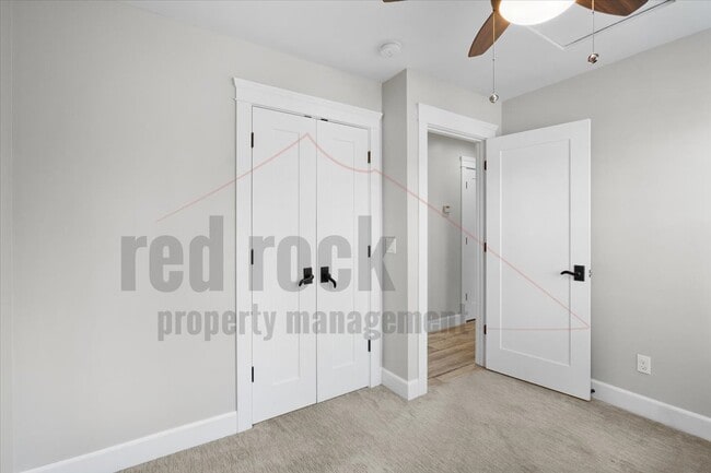 Building Photo - 1669 E Bozanta Dr