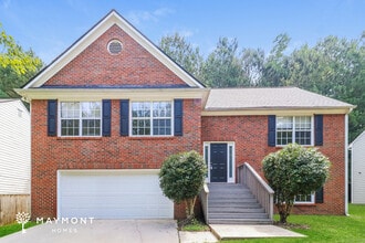 Building Photo - 700 Castlebrooke Dr SE