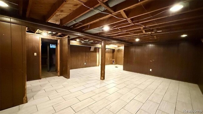 Building Photo - 21781 Stratford St