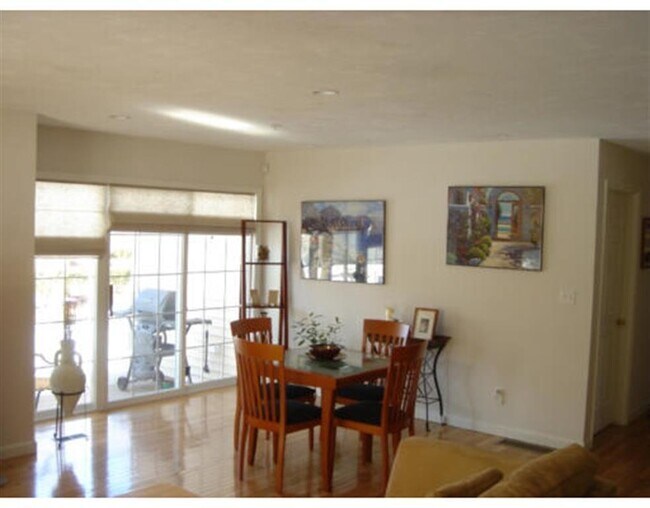 Dining Room - 117 Regency Ln