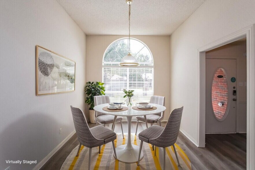 Building Photo - 58 Robins Nest Dr