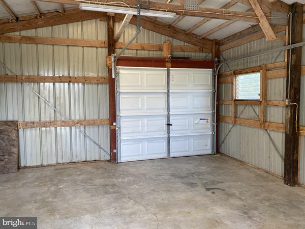 Building Photo - 3760 Schoolhouse Rd