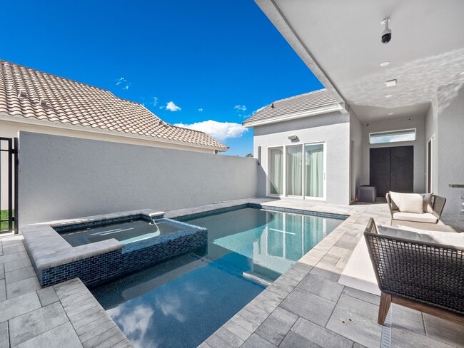 Building Photo - 239 Hampton Loop