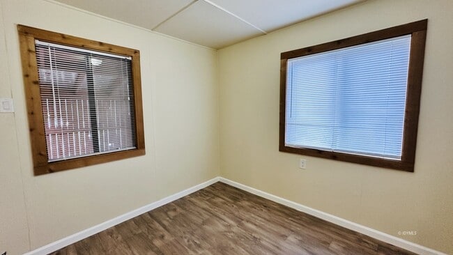 Building Photo - 1+ Bed in Idyllwild