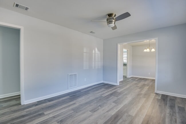 Building Photo - 1709 Forest Creek Ct