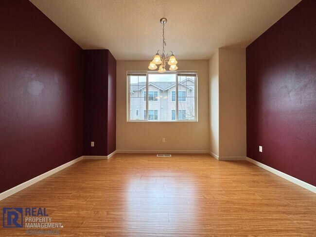 Building Photo - 10733 NE Gateway Pl