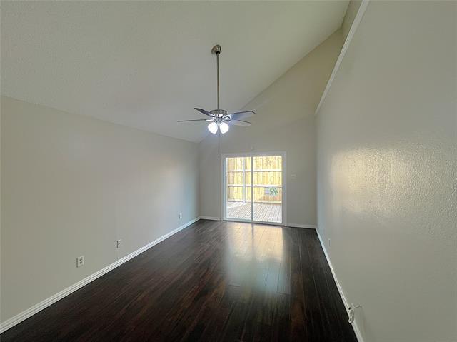 Building Photo - 3147 Royal Gable Dr