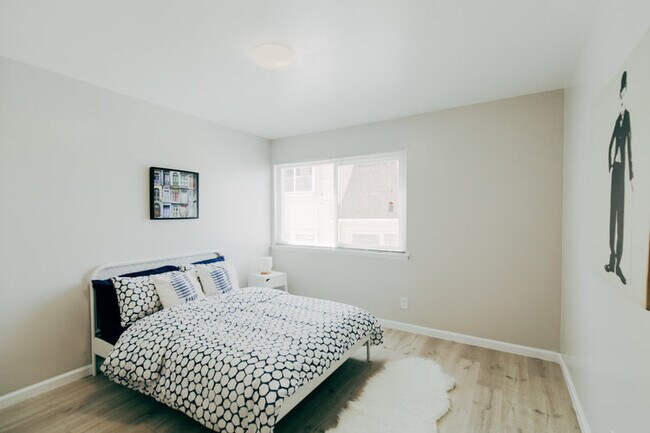 Building Photo - Ivy Haus