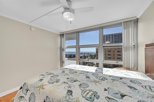 Building Photo - 525 N Ocean Blvd